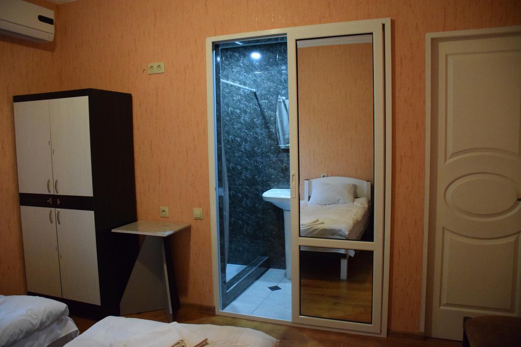Crossway Tbilisi Hotel Zewnętrze zdjęcie